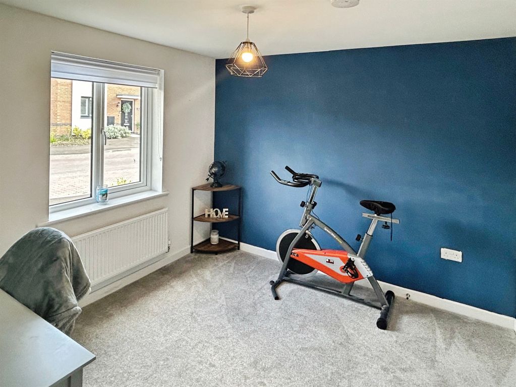 Property photo 2 of 21