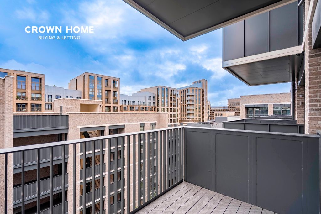 Property photo 2 of 16