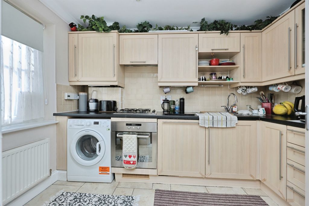 Property photo 3 of 17