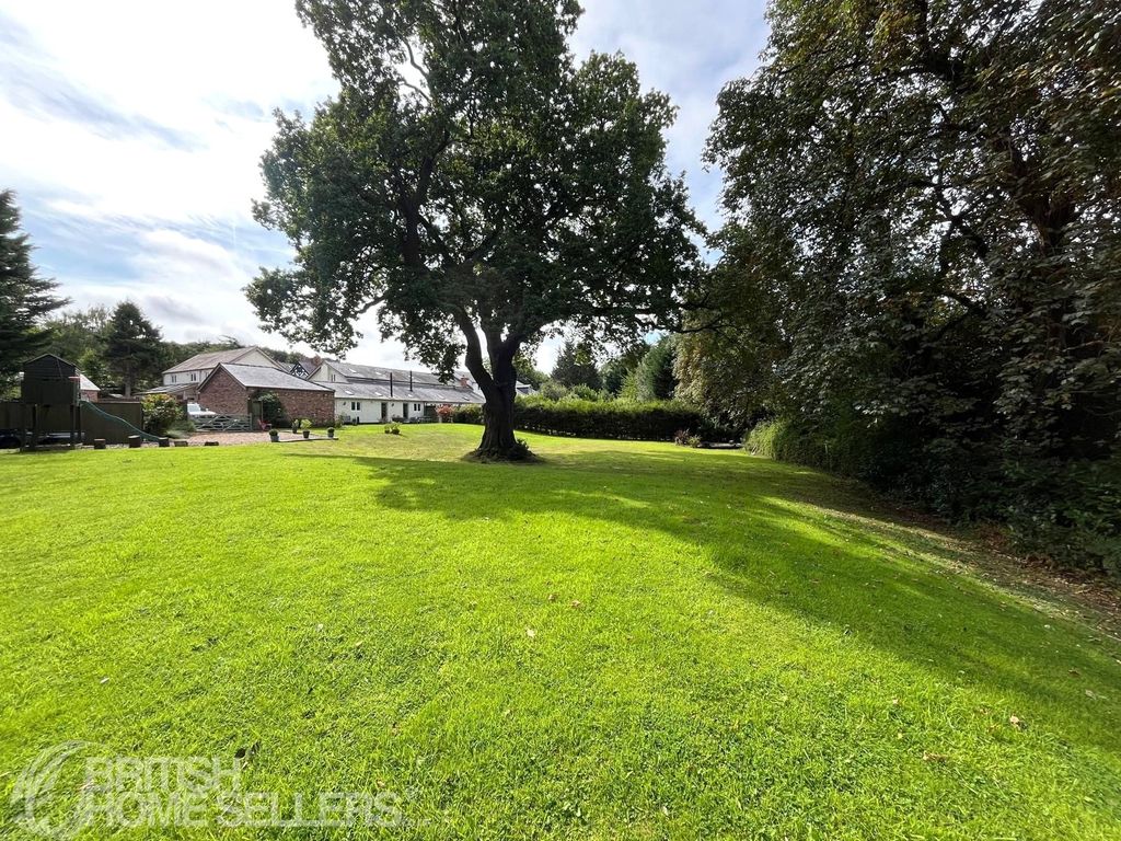 Property photo 3 of 19 Picture No. 04