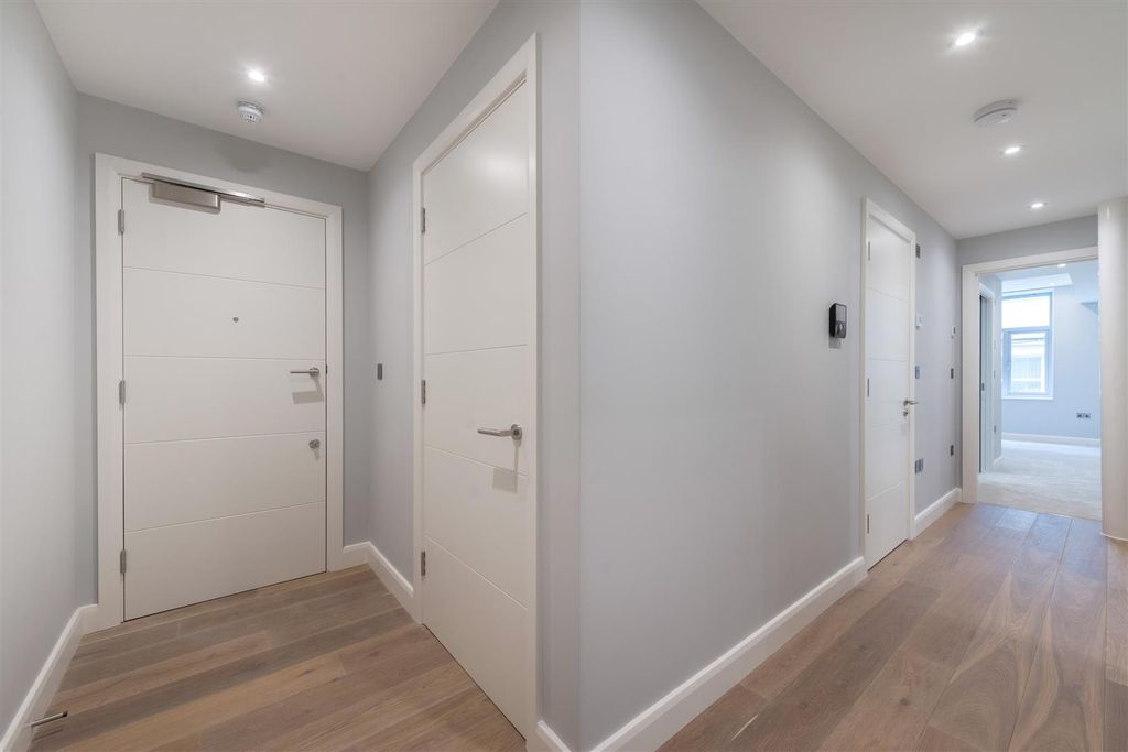 Property photo 3 of 16 Highres1905302.Jpg