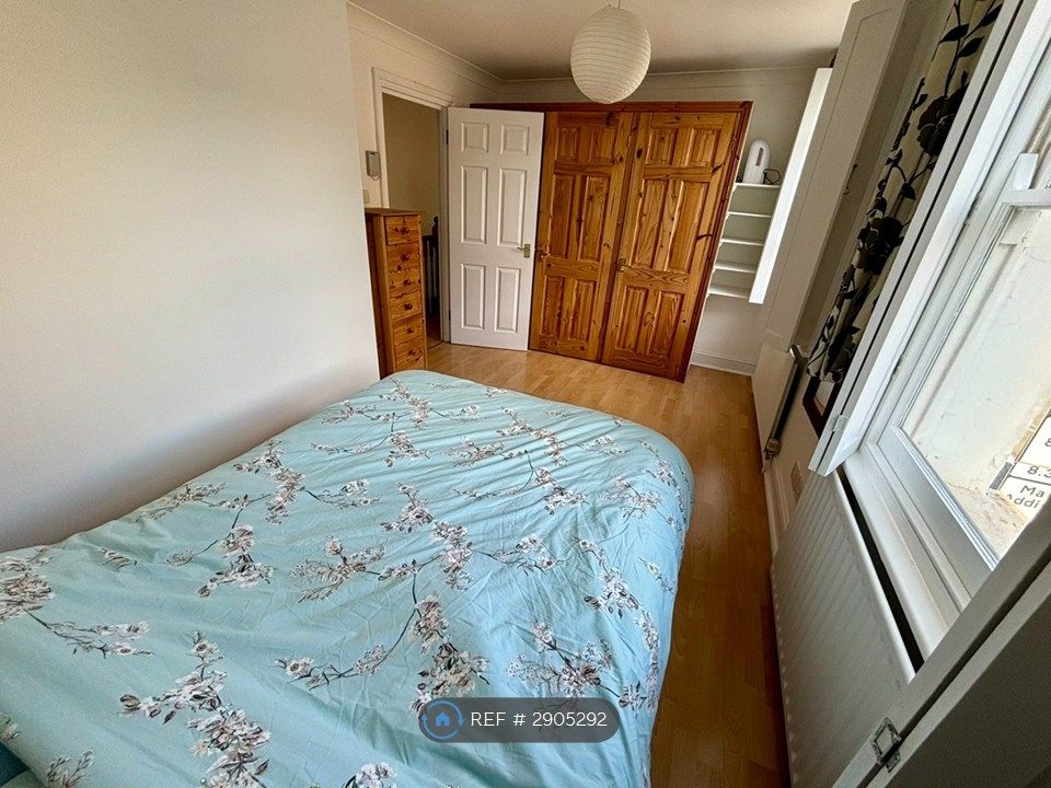 Property photo 2 of 29 Bedroom 1