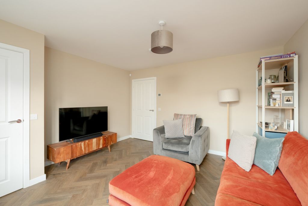 Property photo 2 of 20 Property Image 2