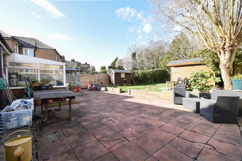 Additional image 23 of 4 bed detached bungalow for saleMoscow Road, Hastings TN35