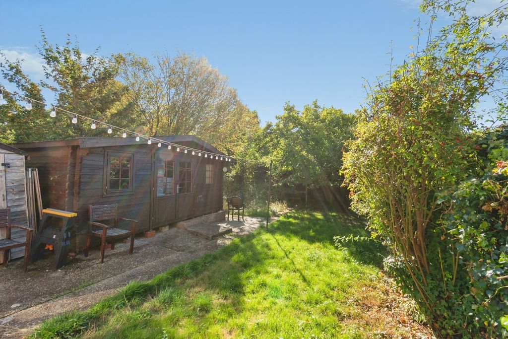 Property photo 2 of 20 Pbox-Img.Jpg