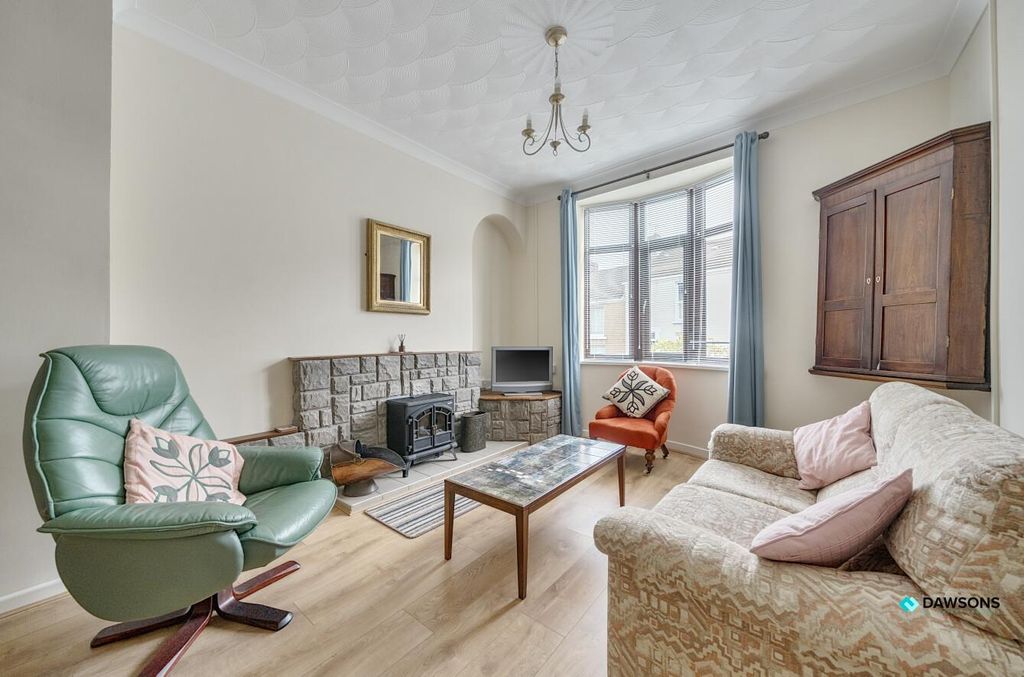 Property photo 2 of 26 A6cd7387-Ea03-4Eda-B7Ab-95Aa336Ea3Fa.Jpg