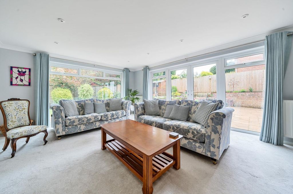 Property photo 2 of 18
