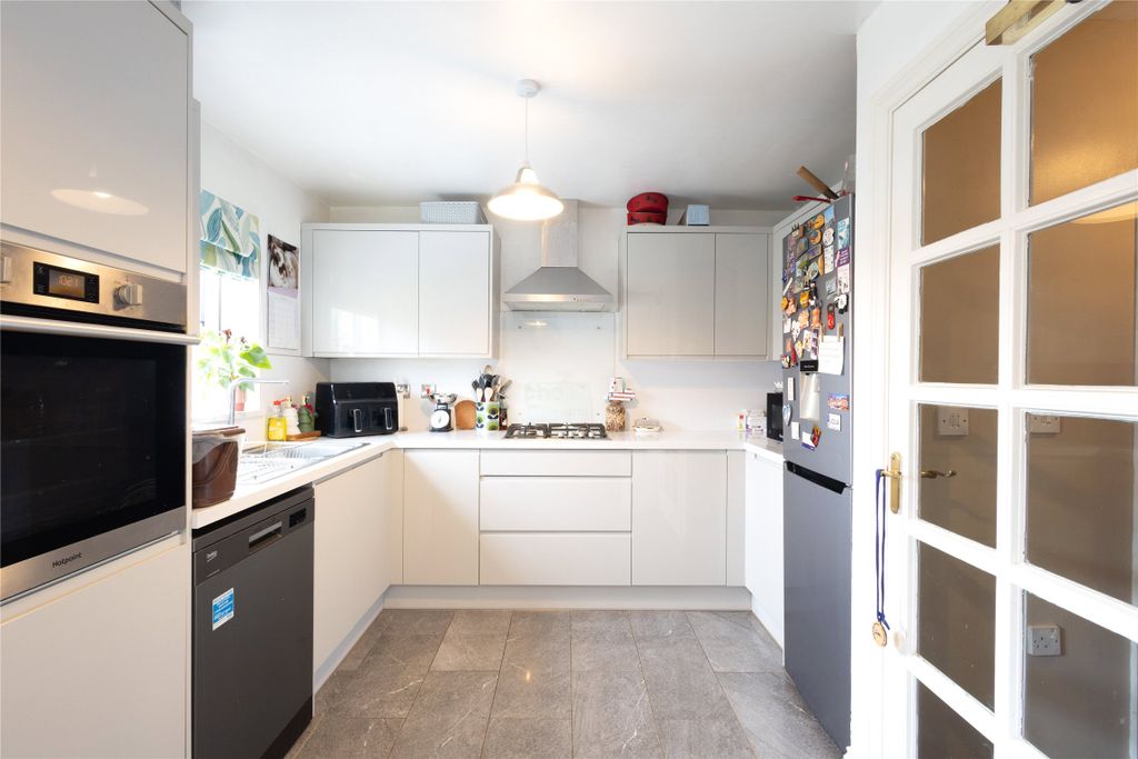 Property photo 2 of 15 Picture No. 14