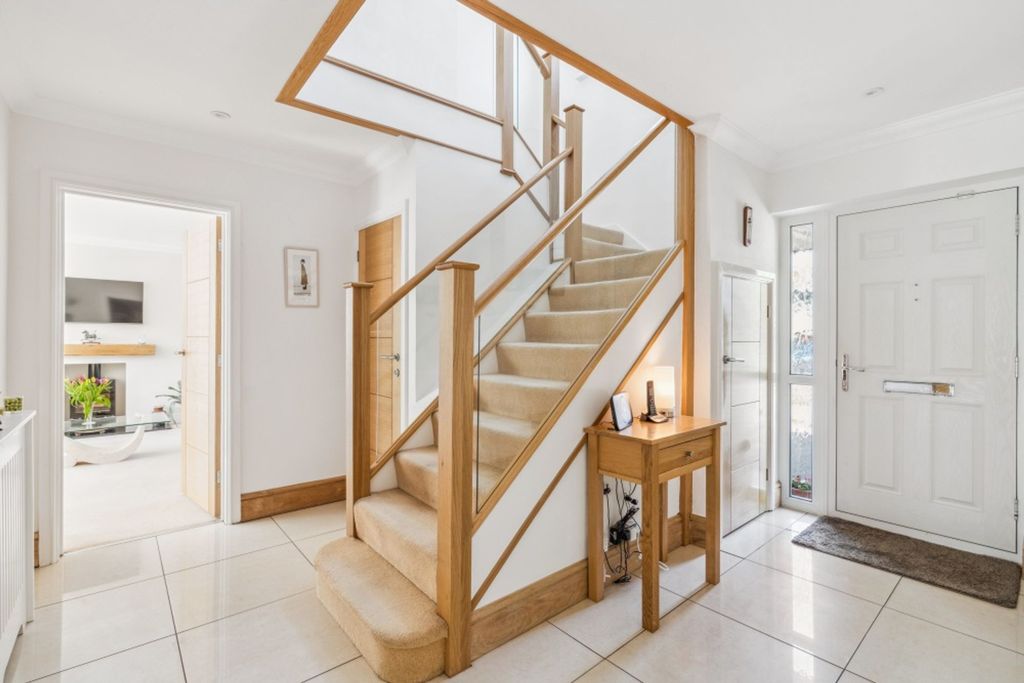 Property photo 3 of 31 Photo 19