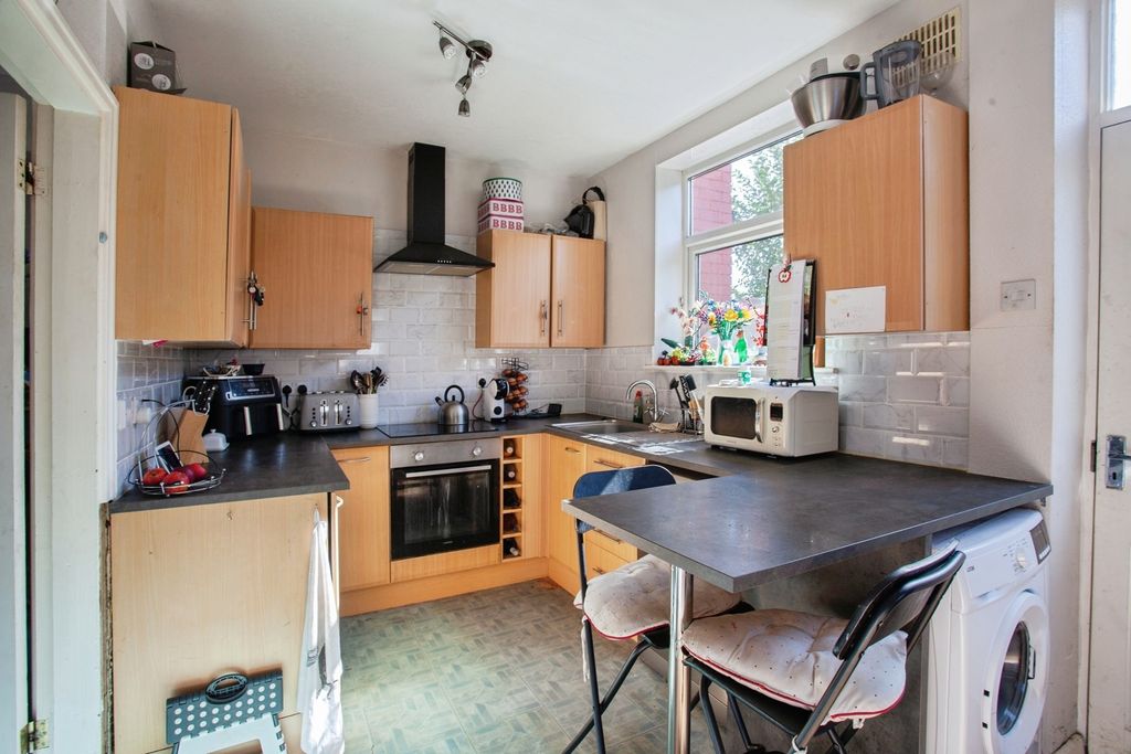 Property photo 2 of 11 Pbox-Img.Jpg