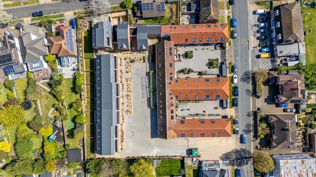 Property photo 1 of 28 5109851