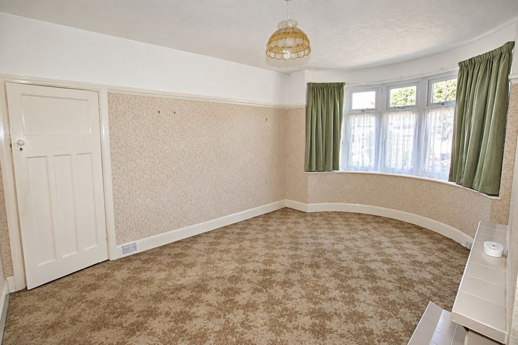 Property photo 2 of 21 Gallery