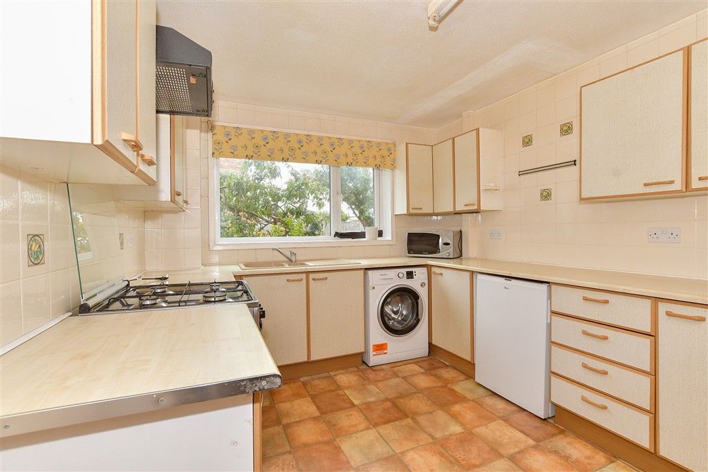Property photo 2 of 10 Kitchen/ Dining Room