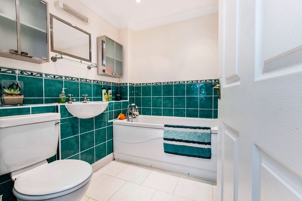Additional image 13 of 2 bed flat for saleSt. Stephens Road, Bournemouth BH2
