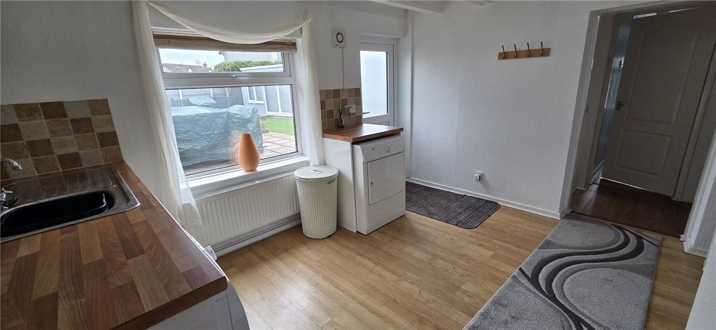 Property photo 2 of 30 Picture No. 25