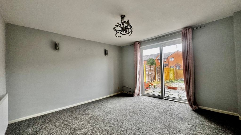 Property photo 3 of 8 Picture No. 31