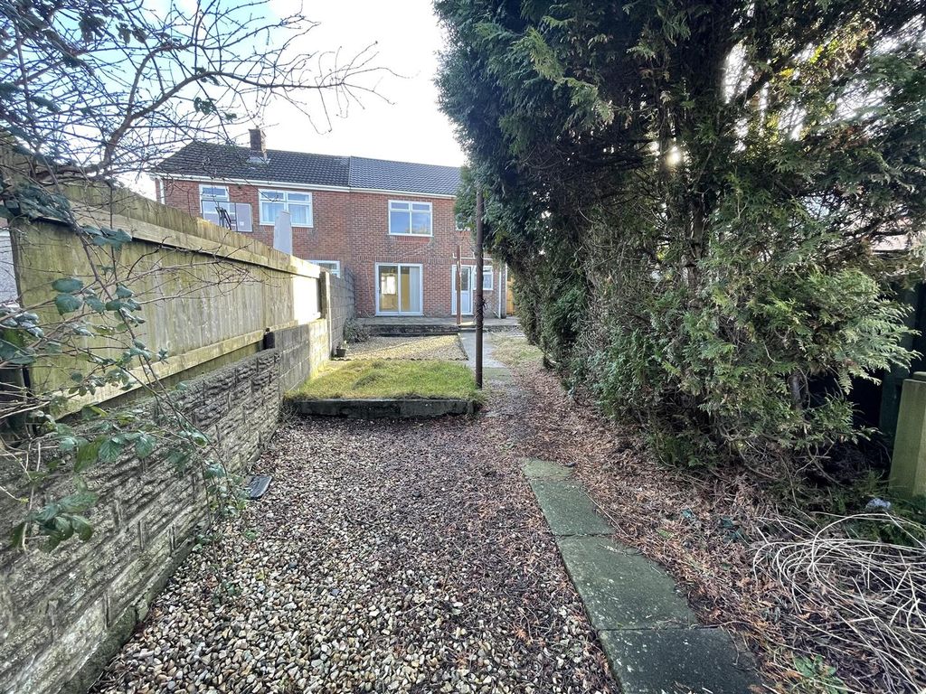 Property photo 3 of 22 External