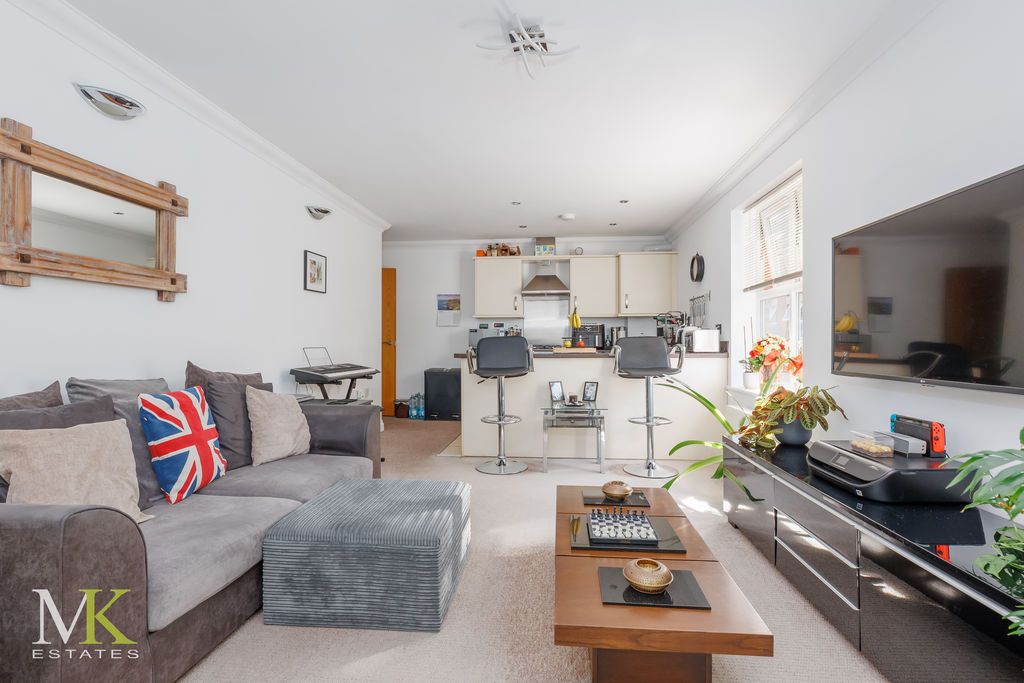 Property photo 1 of 11 Photo 10