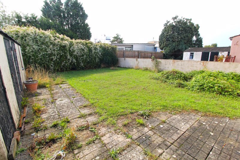 Property photo 2 of 9 Garden