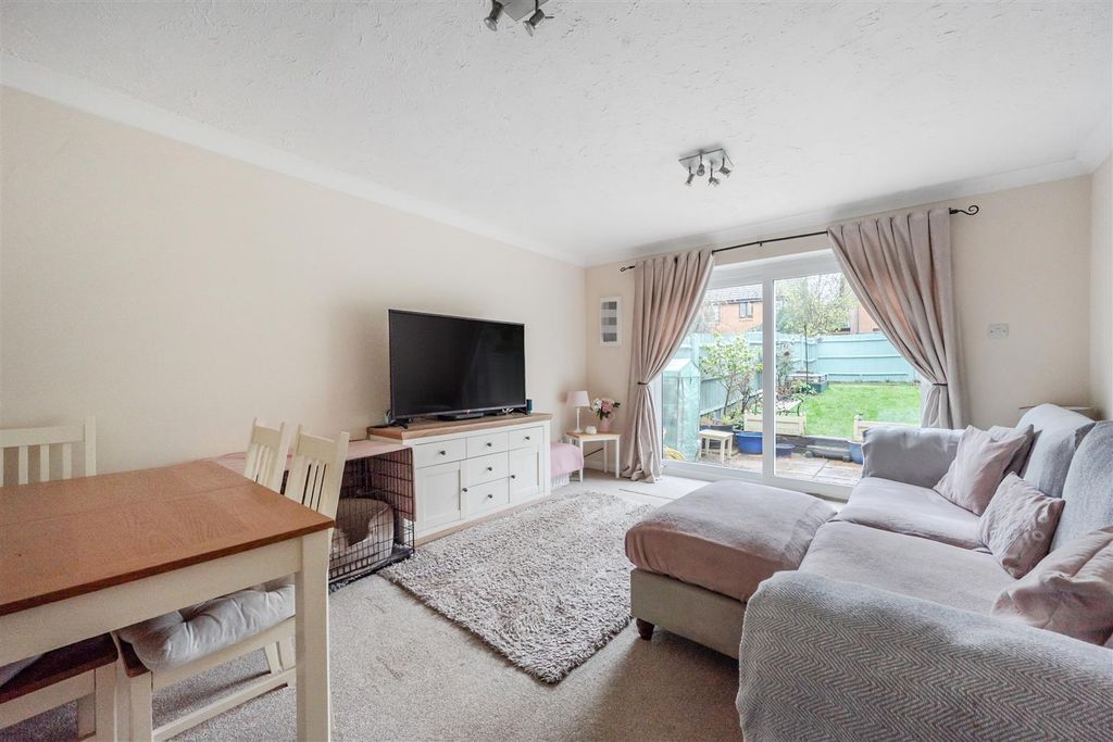 Property photo 2 of 18 1386775-6-692Db2d1Db1Ea.Jpg