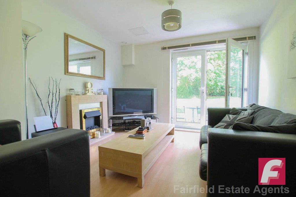 Property photo 2 of 7