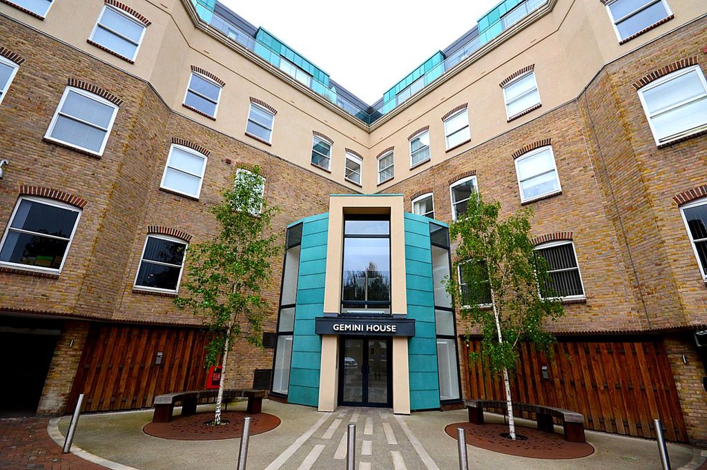 Property photo 1 of 6 Gemini House, 90 New London Road, Chelmsford, Essex, CM2 0Pd