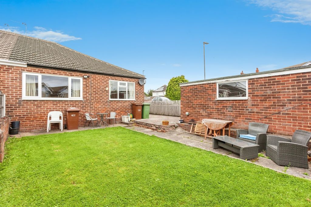 Property photo 2 of 15