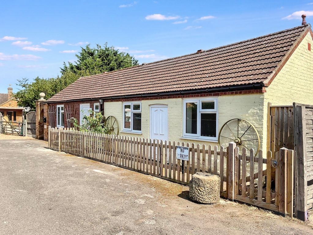 Property photo 1 of 21