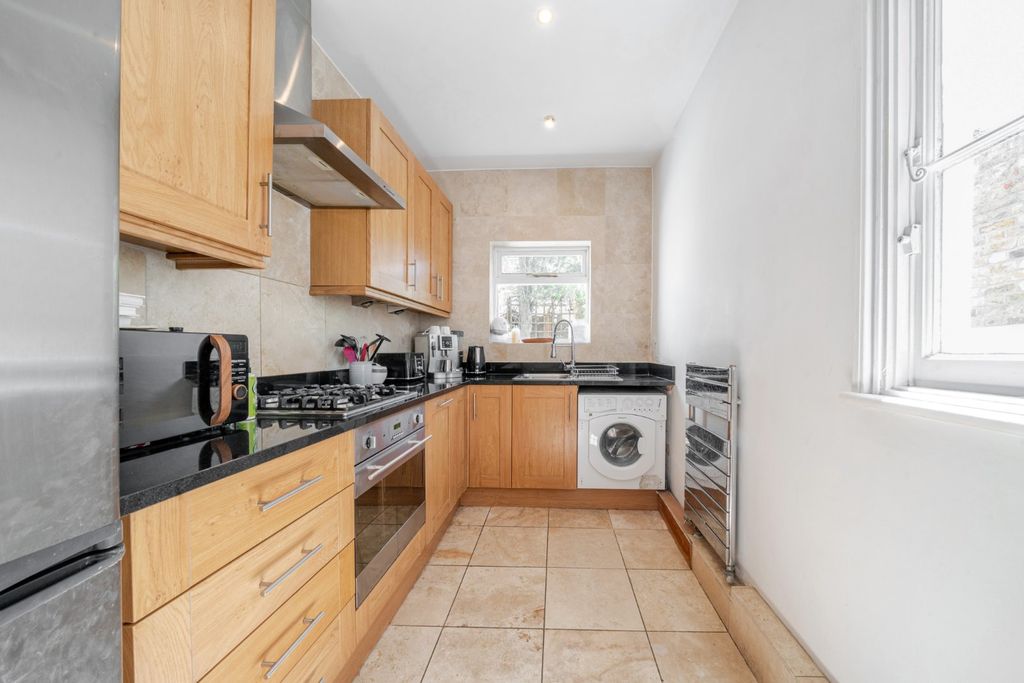 Property photo 3 of 17 Picture No. 04
