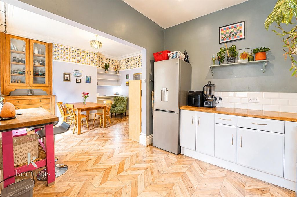 Property photo 3 of 25 24.Jpg