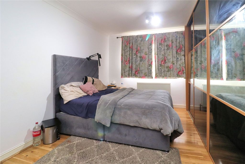 Property photo 3 of 11 Picture No. 20