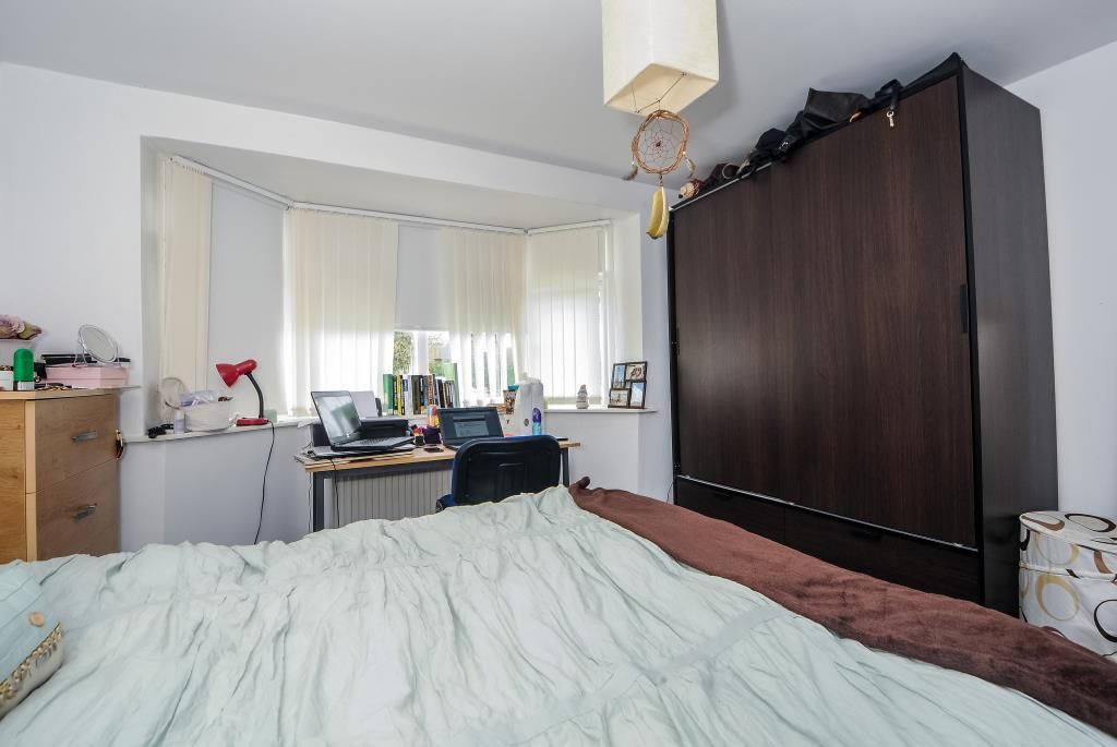 Property photo 2 of 8 Bedroom