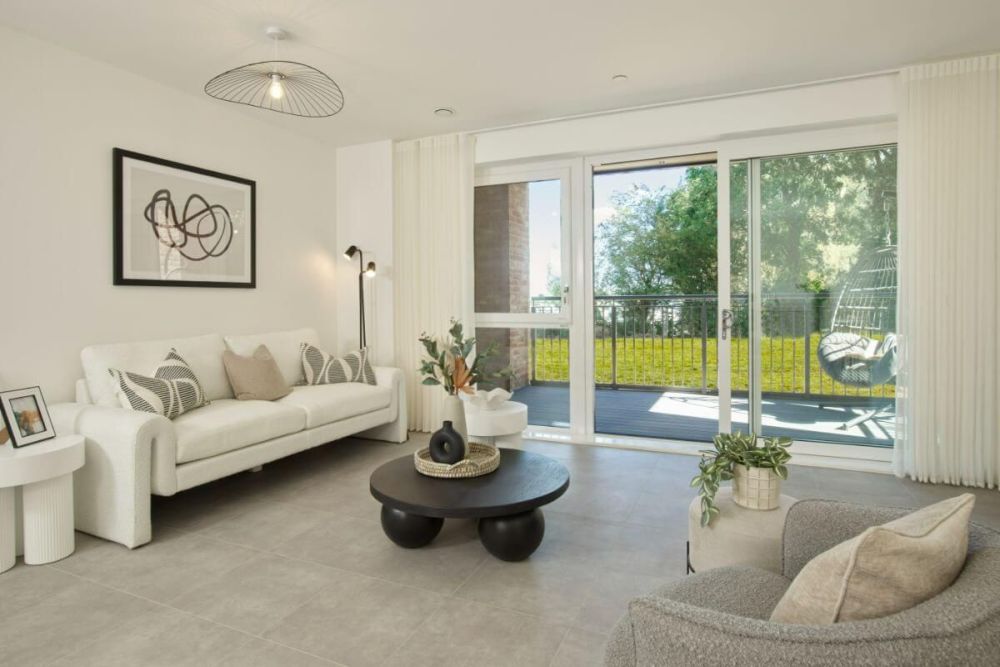 Property photo 3 of 9 2 Bed