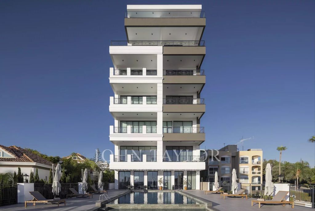 Property photo 1 of 34