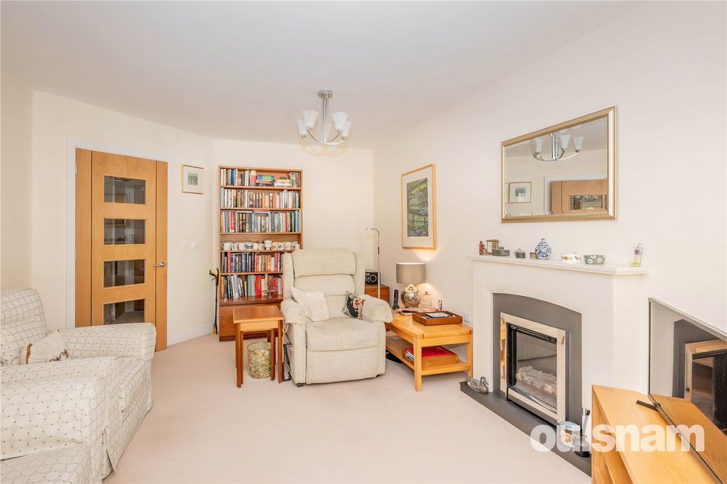 Property photo 2 of 25 Picture No. 10