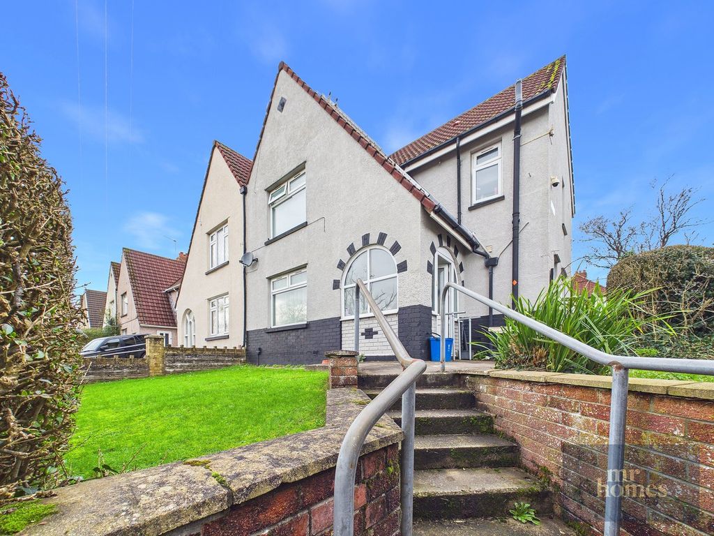 Property photo 1 of 33