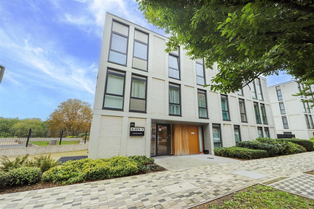 Property photo 1 of 11 External