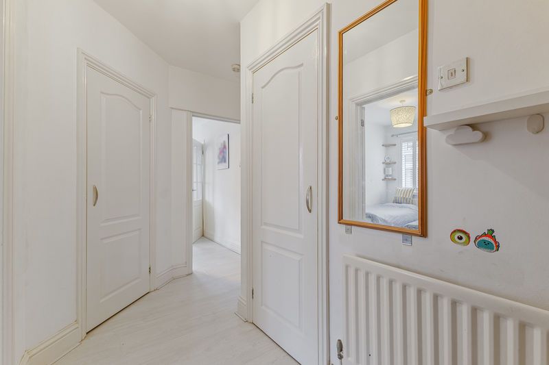 Property photo 2 of 13 Hallway