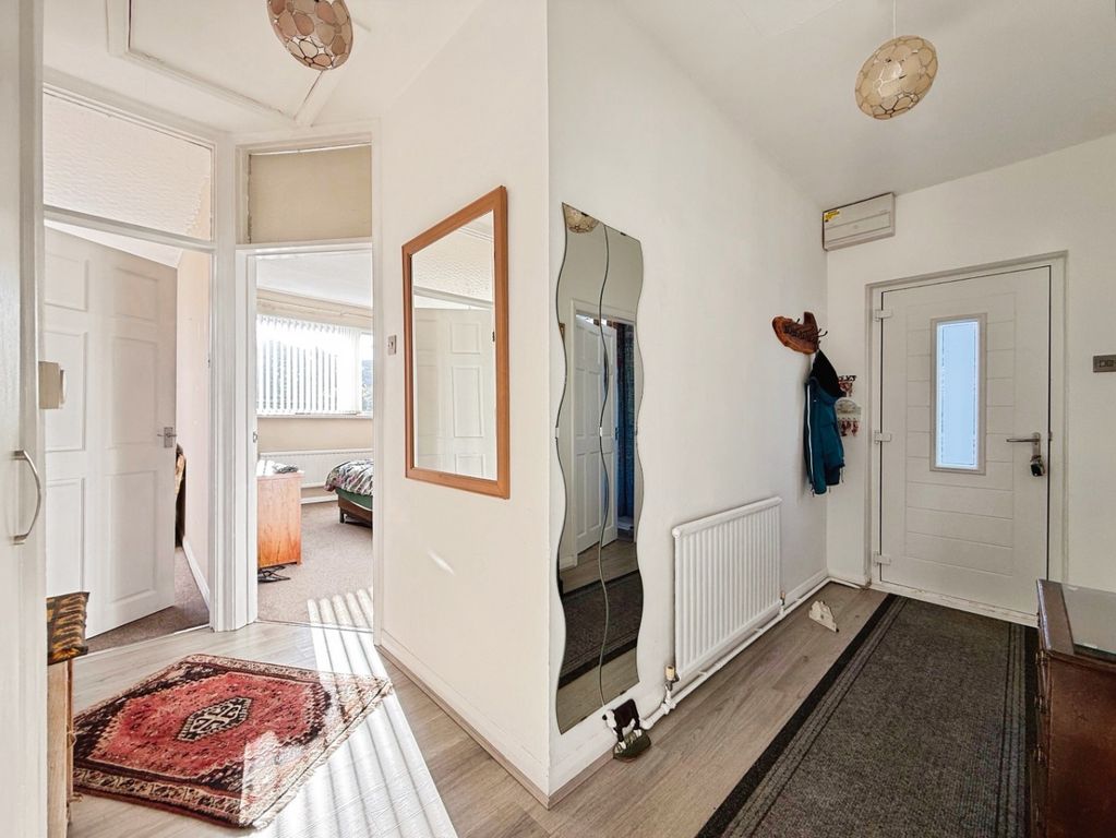 Property photo 3 of 20 4639253