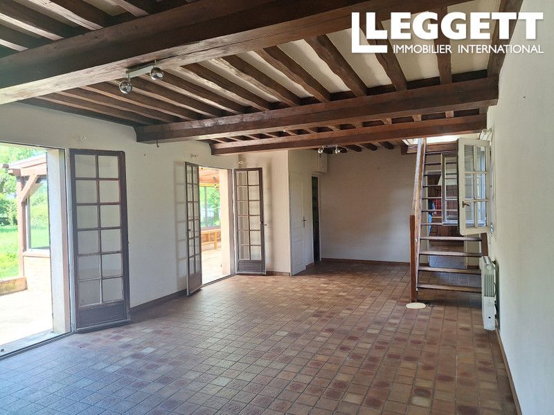 Property photo 3 of 10