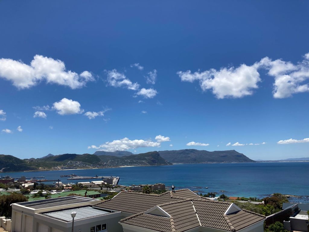 Property photo 3 of 25 Sim1728940