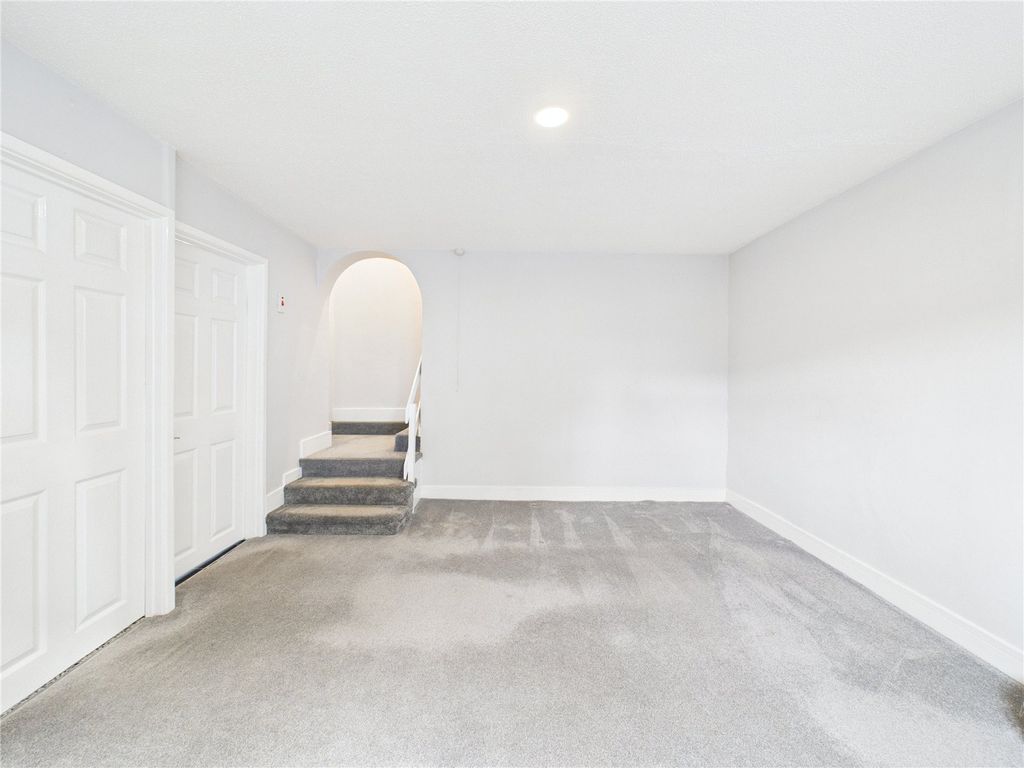 Property photo 3 of 13 Picture No. 04