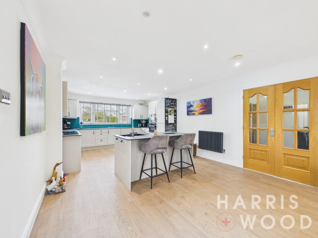 Property photo 3 of 33 4959873