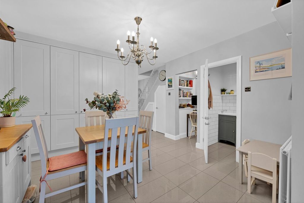 Property photo 3 of 17 Dining Room