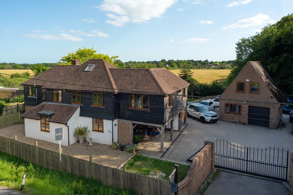 Property photo 1 of 28 3764003