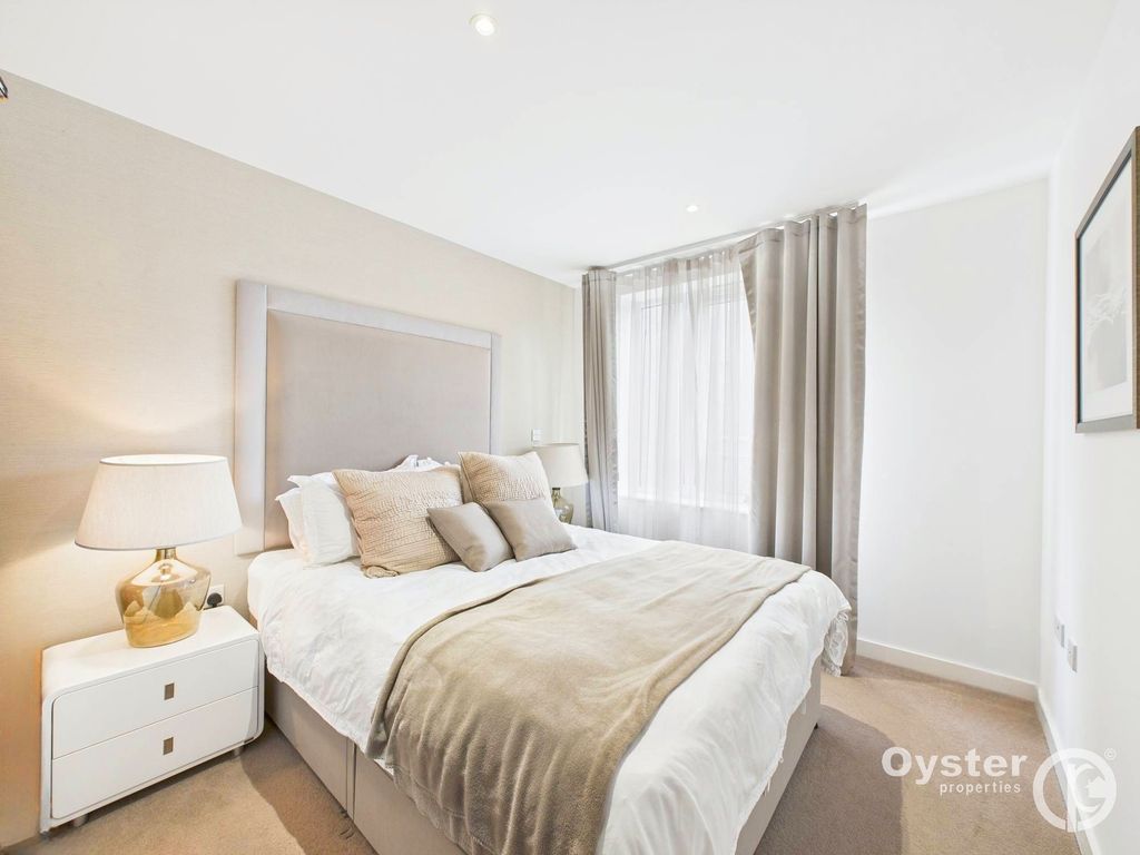 Property photo 3 of 11 Bedroom 2