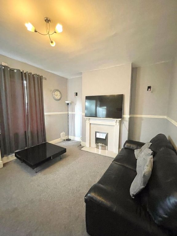 Property photo 2 of 8 Photo 6