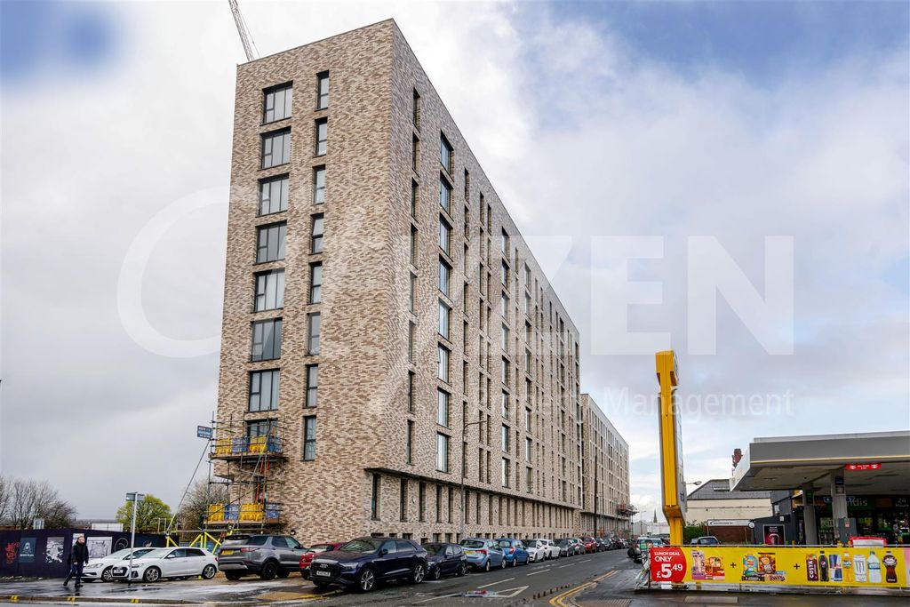 Property photo 1 of 10 Regent Plaza