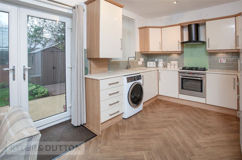 Property photo 3 of 21 Kitchen Diner