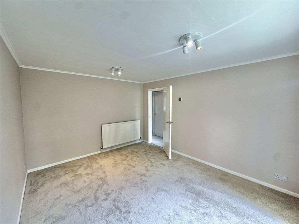 Property photo 3 of 7 Picture No. 21